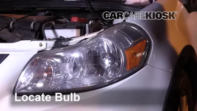 2013 Suzuki SX4 LE 2.0L 4 Cyl. Éclairage Feux de route (remplacer l'ampoule)